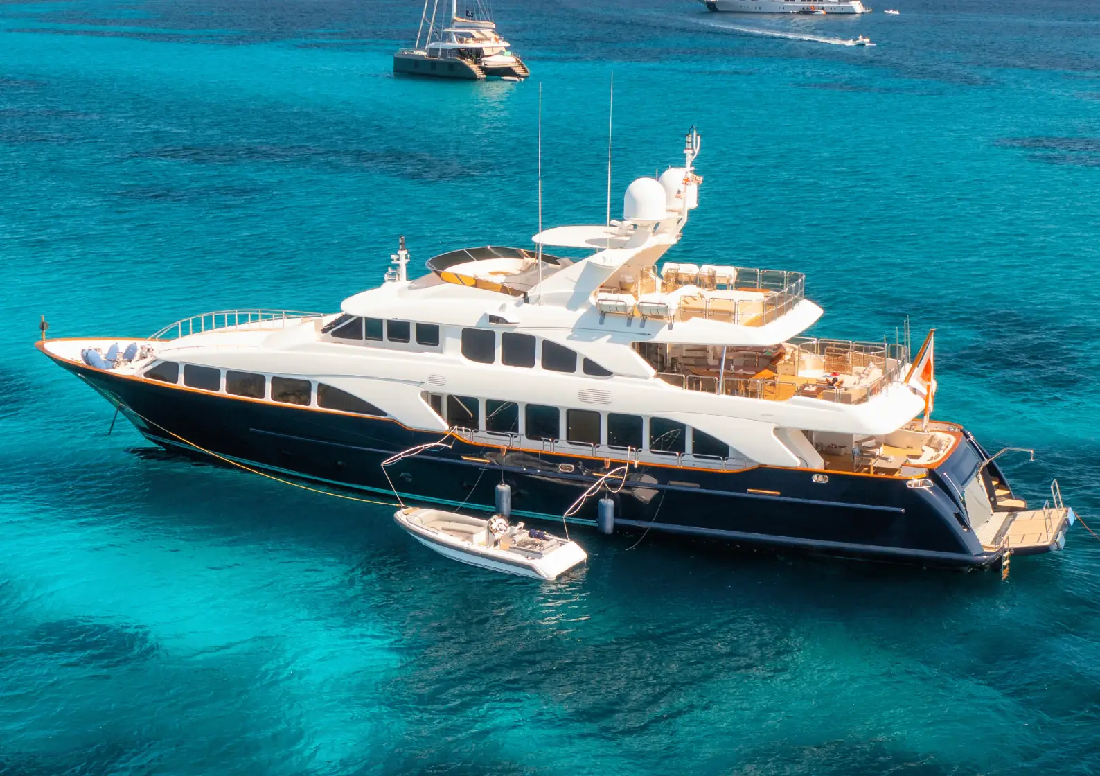 Leopard Yachts